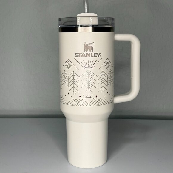 NIB Stanley Winterscape Pale Stone 40 oz Tumbler